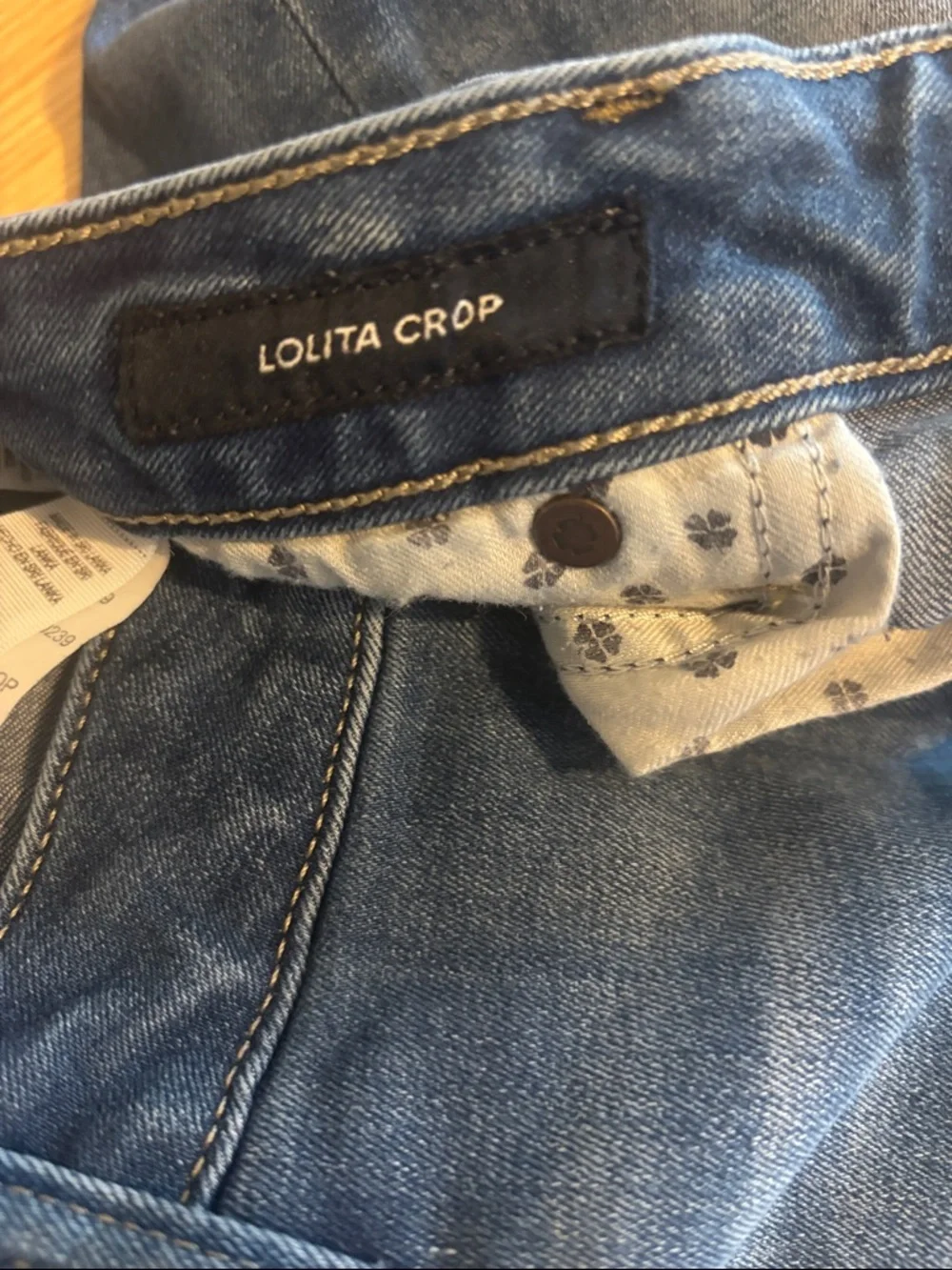 Lucky Brand Light Blue Denim Jeans with Leather Patch